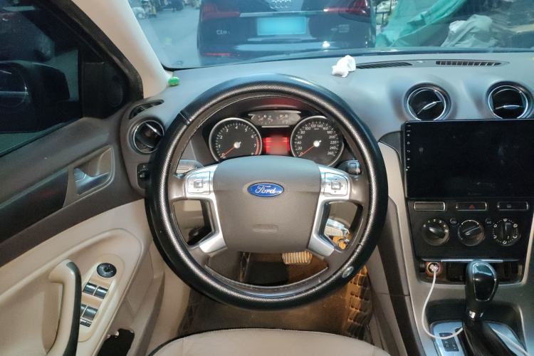 Used Ford Mondeo 2013 2.3L Fashion Edition Steering Wheel