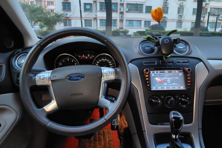 Used Ford Mondeo 2013 2.3L Fashion Edition Steering Wheel