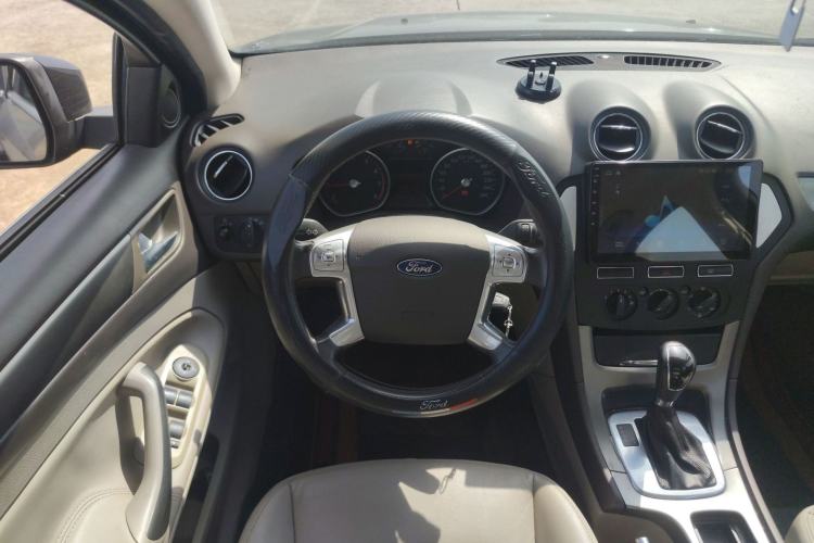 Used Ford Mondeo 2013 2.3L Fashion Edition Steering Wheel