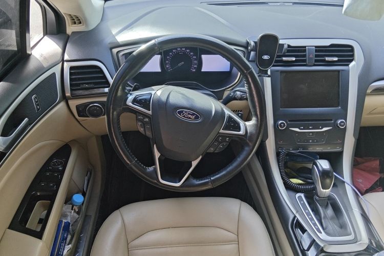 Used Ford Mondeo 2013 2.0L GTDi 200 Luxury Model Steering Wheel