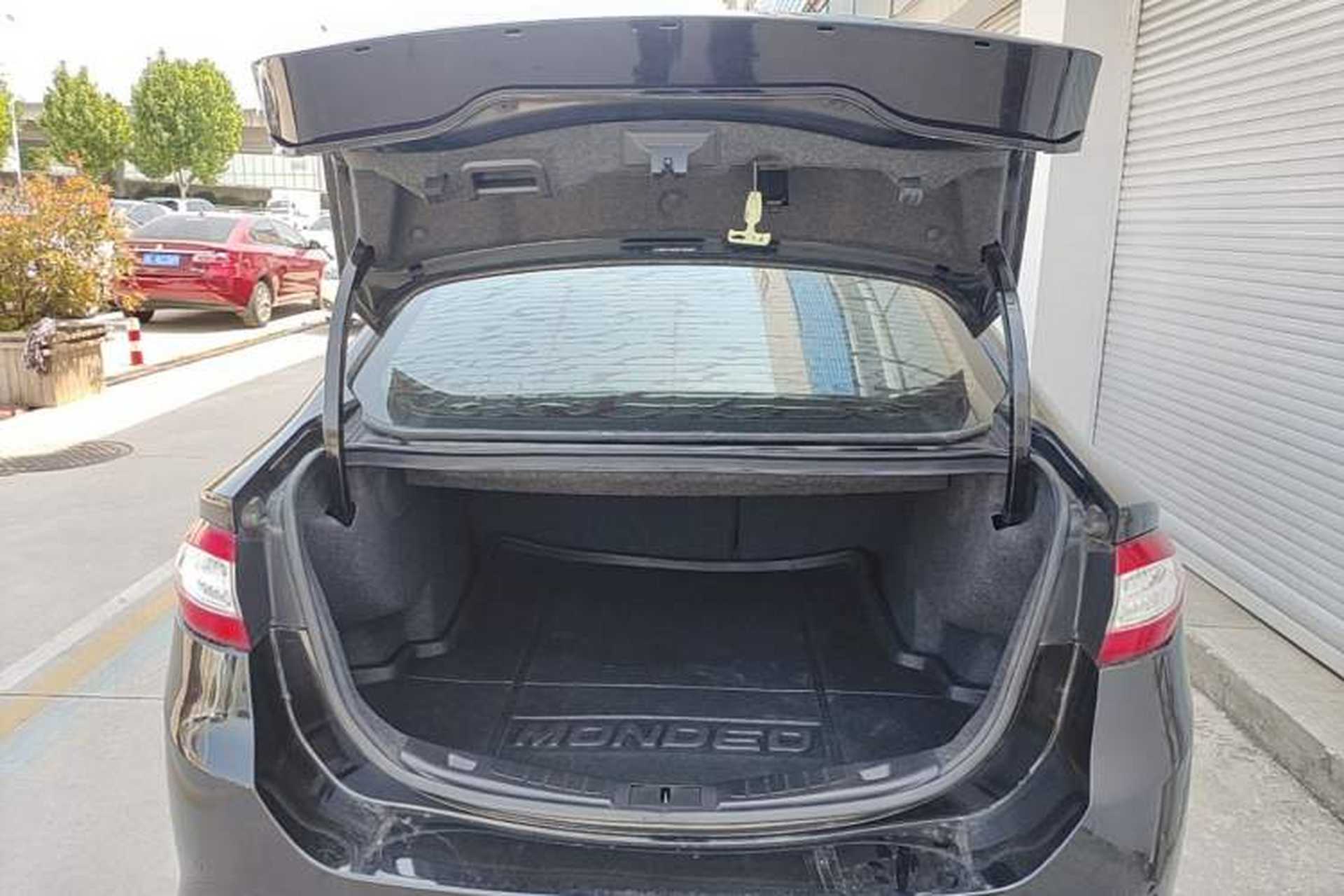 Used Ford Mondeo 2013 2.0L GTDi 200 Fashion Edition Trunk