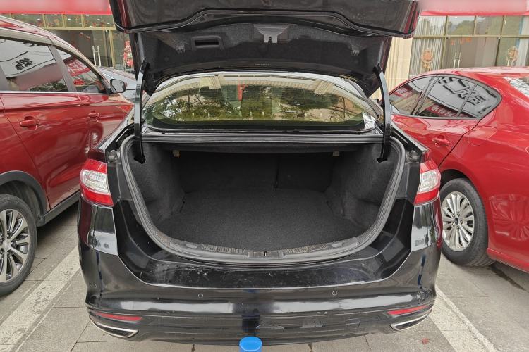Used Ford Mondeo 2013 2.0L GTDi 200 Fashion Edition Trunk