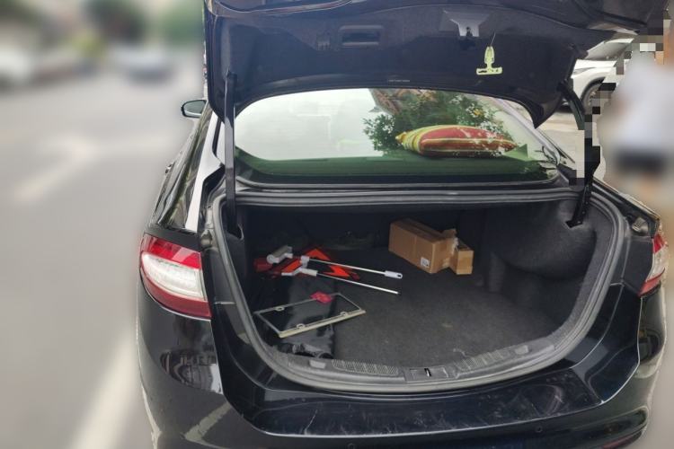 Used Ford Mondeo 2013 2.0L GTDi240 Flagship Edition Trunk