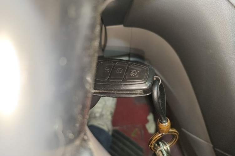 Used Ford Mondeo 2013 2.3L Fashion Edition Vehicle Key