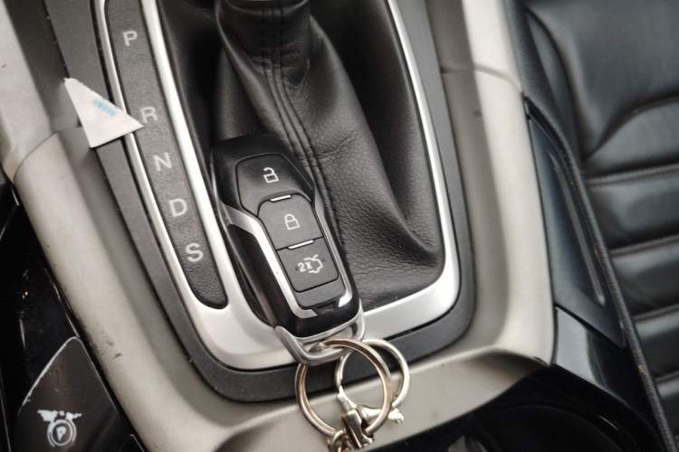 Used Ford Mondeo 2013 2.0L GTDi 200 Luxury Model Vehicle Key