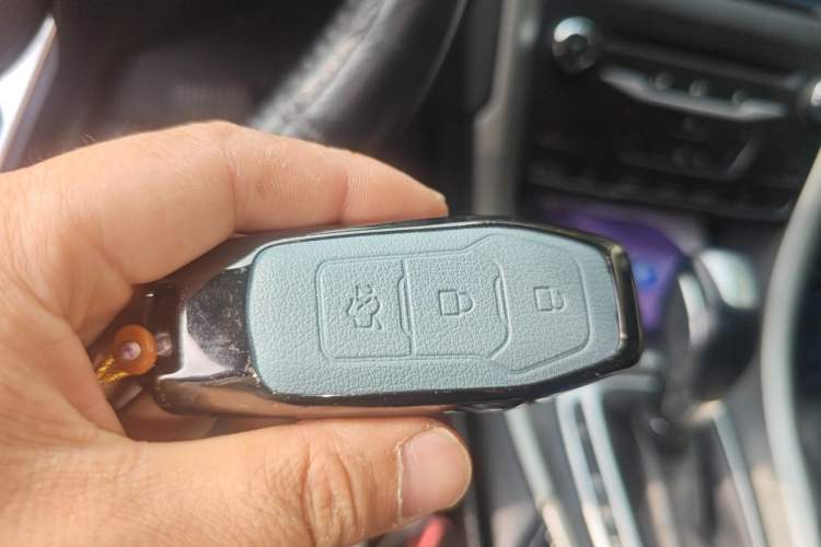 Used Ford Mondeo 2013 2.0L GTDi 200 Luxury Model Vehicle Key