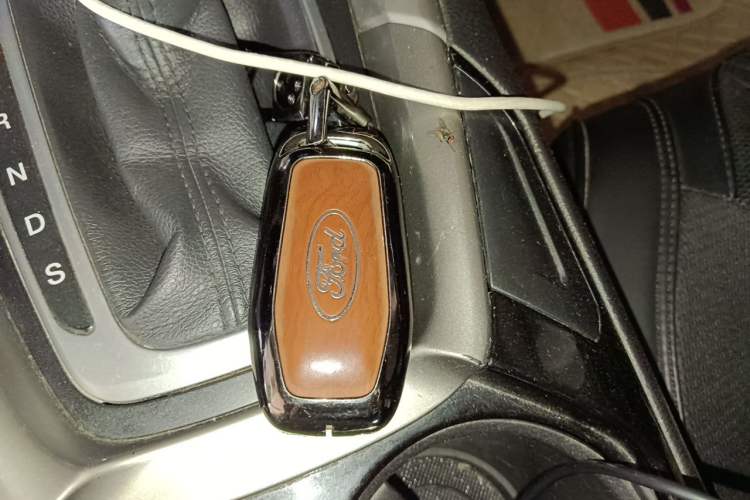 Used Ford Mondeo 2013 2.0L GTDi 200 Fashion Edition Vehicle Key