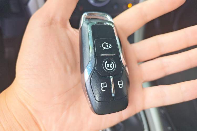 Used Ford Mondeo 2013 2.0L GTDi 200 Fashion Edition Vehicle Key