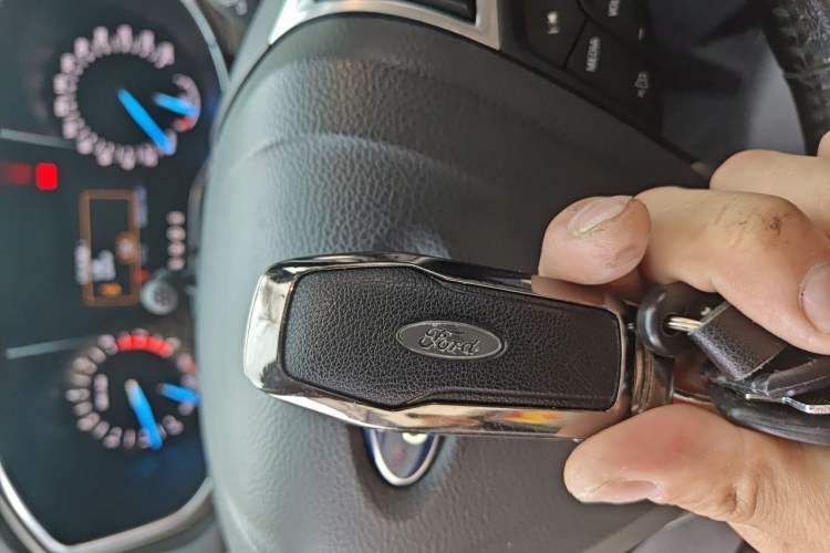 Used Ford Mondeo 2013 2.0L GTDi 200 Fashion Edition Vehicle Key