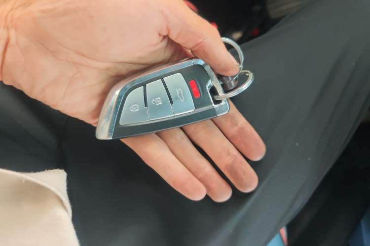 Used Ford Mondeo 2013 2.0L GTDi 200 Luxury Model Vehicle Key