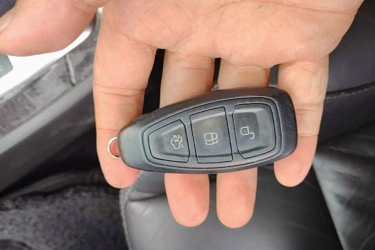 Used Ford Mondeo 2013 2.3L Luxury Model Vehicle Key