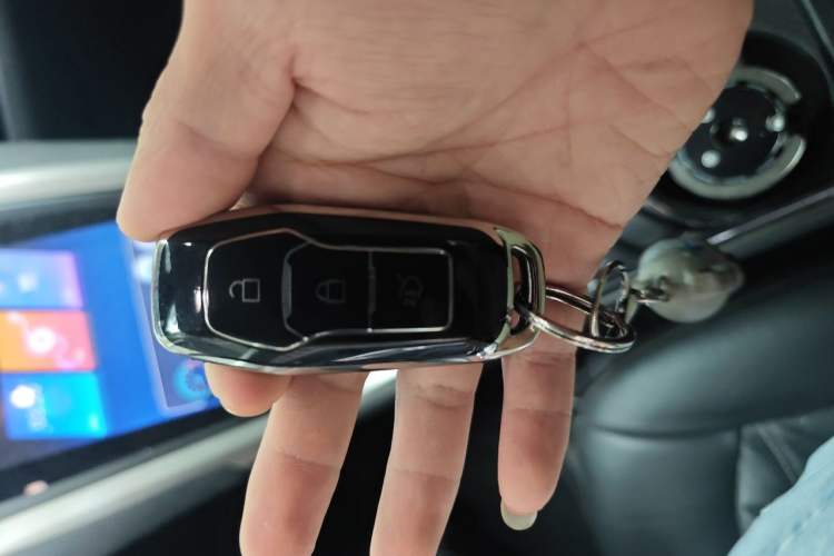 Used Ford Mondeo 2013 2.0L GTDi 200 Fashion Edition Vehicle Key