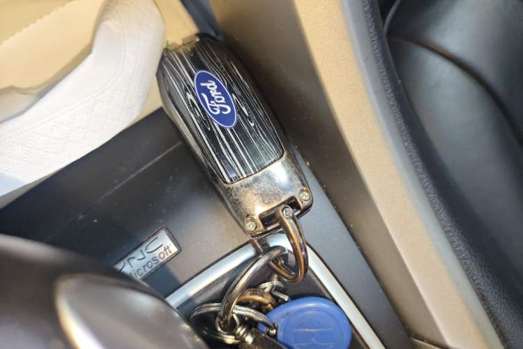 Used Ford Mondeo 2013 2.0L GTDi 200 Luxury Model Vehicle Key