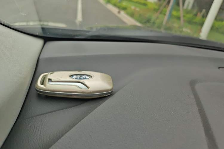 Used Ford Mondeo 2013 2.0L GTDi240 Luxury Sport Model Vehicle Key