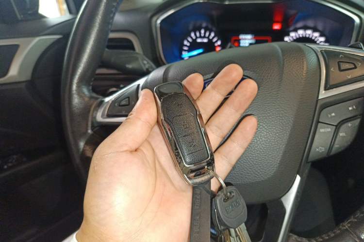 Used Ford Mondeo 2013 2.0L GTDi 200 Fashion Edition Vehicle Key