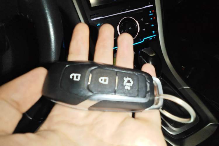 Used Ford Mondeo 2013 2.0L GTDi 200 Fashion Edition Vehicle Key