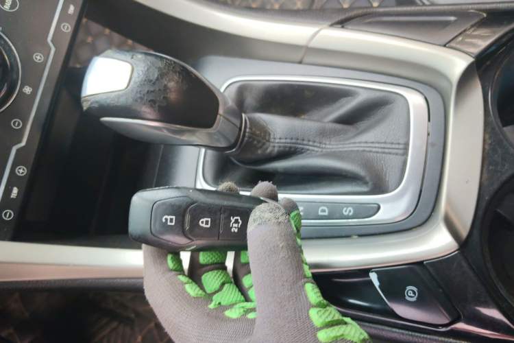 Used Ford Mondeo 2013 2.0L GTDi 200 Fashion Edition Vehicle Key