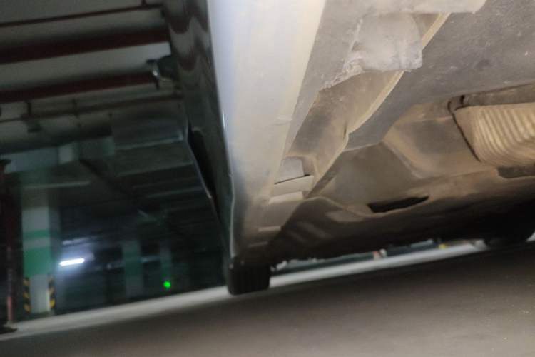 Used Ford Mondeo 2013 2.0L GTDi 200 Fashion Edition Chassis Rear Left