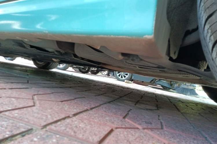 Used Ford Mondeo 2013 2.0L GTDi 200 Fashion Edition Chassis Rear Left