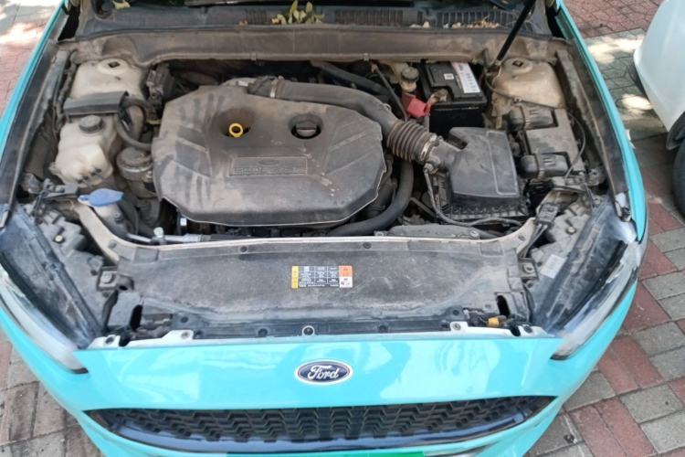Used Ford Mondeo 2013 2.0L GTDi 200 Fashion Edition Engine Bay