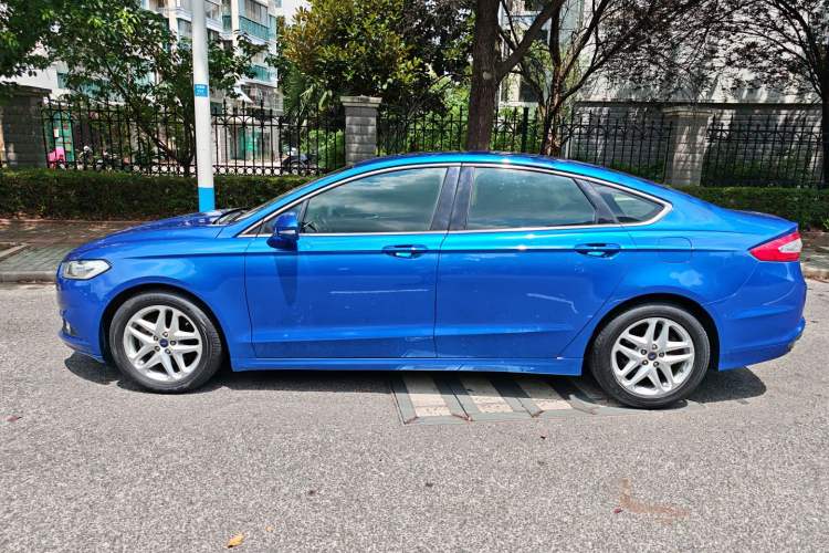 Used Ford Mondeo 2013 1.5L GTDi180 Fashion Edition Exterior 3