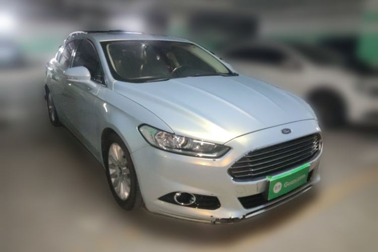 Used Ford Mondeo 2013 2.0L GTDi 200 Fashion Edition Front Right 45 Deg