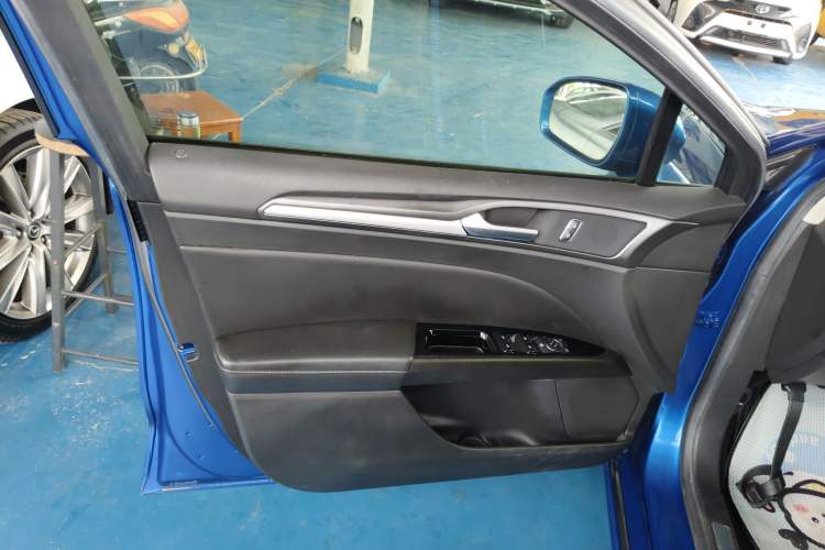 Used Ford Mondeo 2013 1.5L GTDi180 Fashion Edition Interior 7