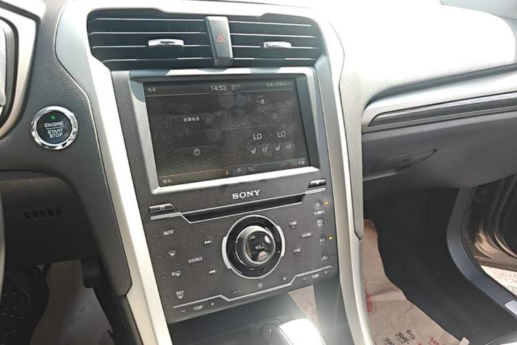 Used Ford Mondeo 2013 2.0L GTDi240 Flagship Edition Audio And AC Panel