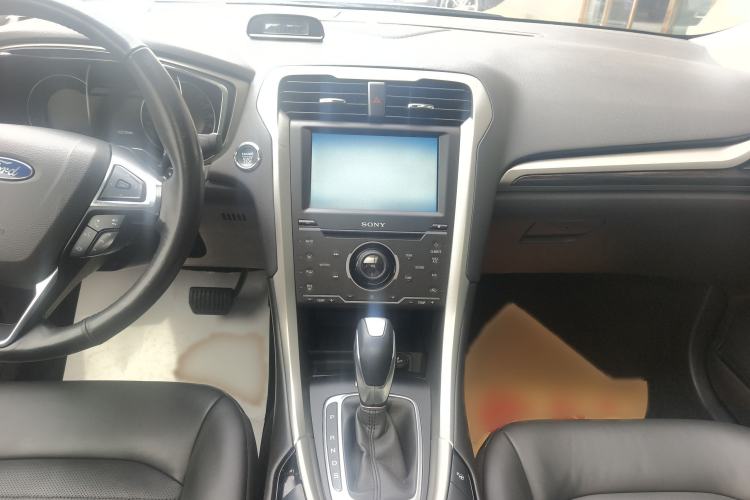Used Ford Mondeo 2013 2.0L GTDi240 Flagship Edition Audio And AC Panel