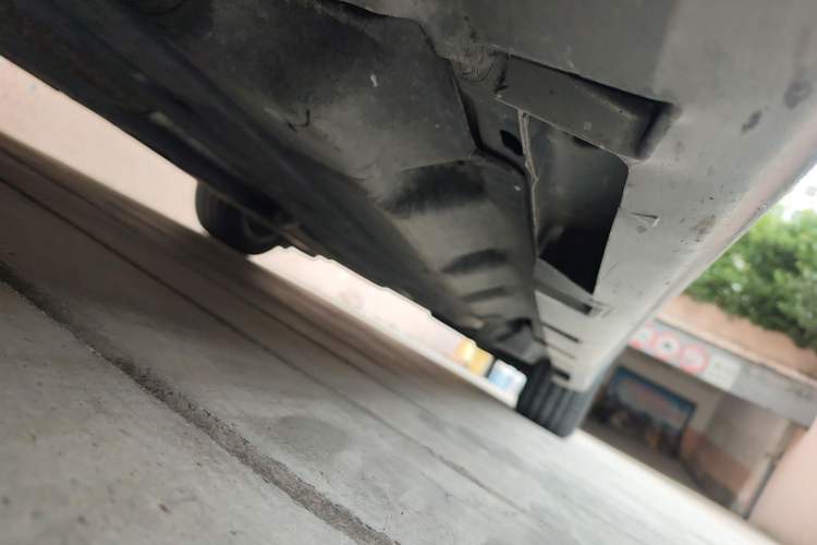 Used Ford Mondeo 2013 2.0L GTDi 200 Luxury Model Chassis Front Left