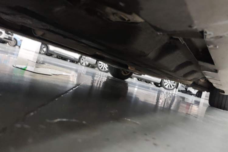 Used Ford Mondeo 2013 2.0L GTDi 200 Luxury Model Chassis Front Left