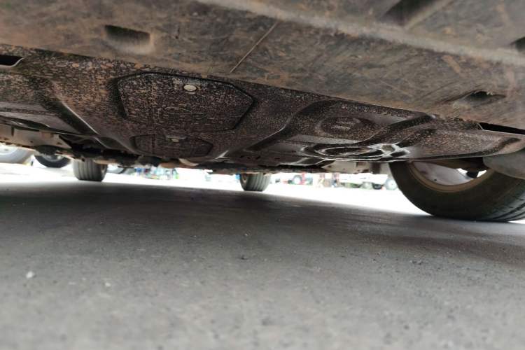 Used Ford Mondeo 2013 2.0L GTDi 200 Fashion Edition Chassis Front
