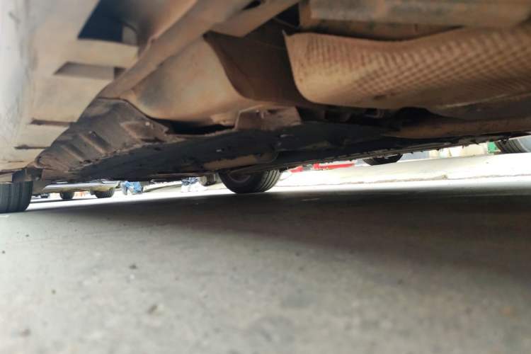Used Ford Mondeo 2013 2.0L GTDi 200 Fashion Edition Chassis Rear Left