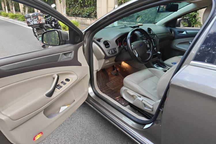 Used Ford Mondeo 2013 2.3L Fashion Edition Driver Seat