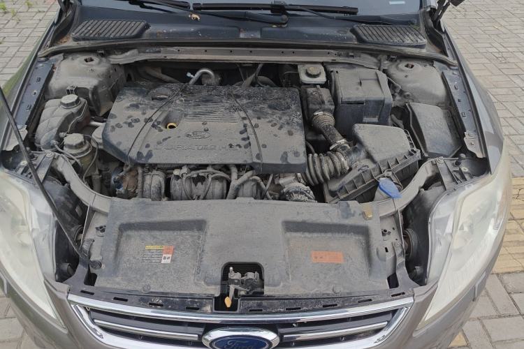 Used Ford Mondeo 2013 2.3L Luxury Model Engine Bay