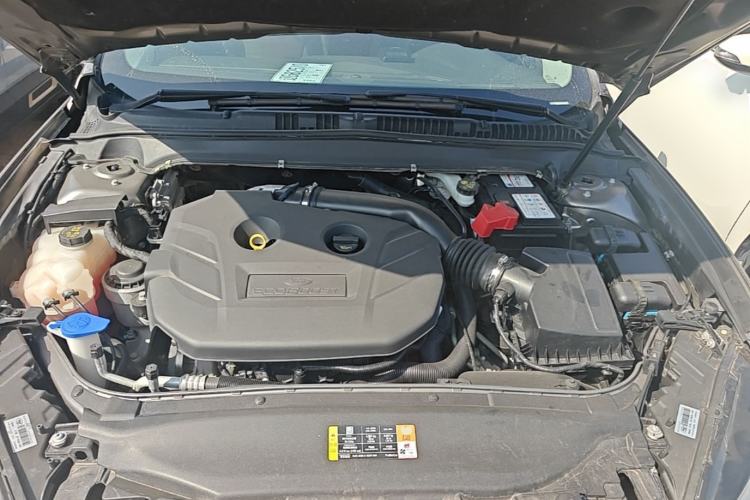 Used Ford Mondeo 2013 2.0L GTDi240 Flagship Edition Engine Bay