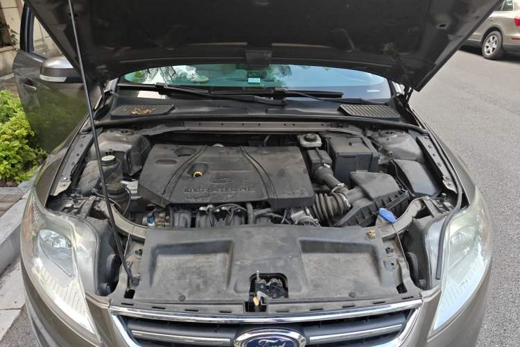 Used Ford Mondeo 2013 2.3L Fashion Edition Engine Bay