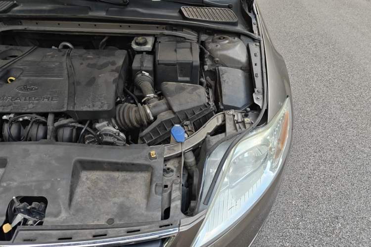 Used Ford Mondeo 2013 2.3L Fashion Edition Engine Bay Left