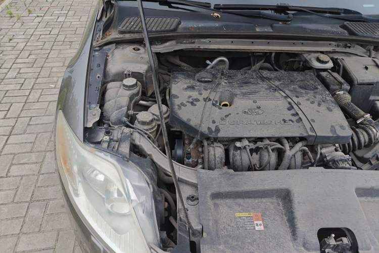 Used Ford Mondeo 2013 2.3L Luxury Model Engine Bay Right