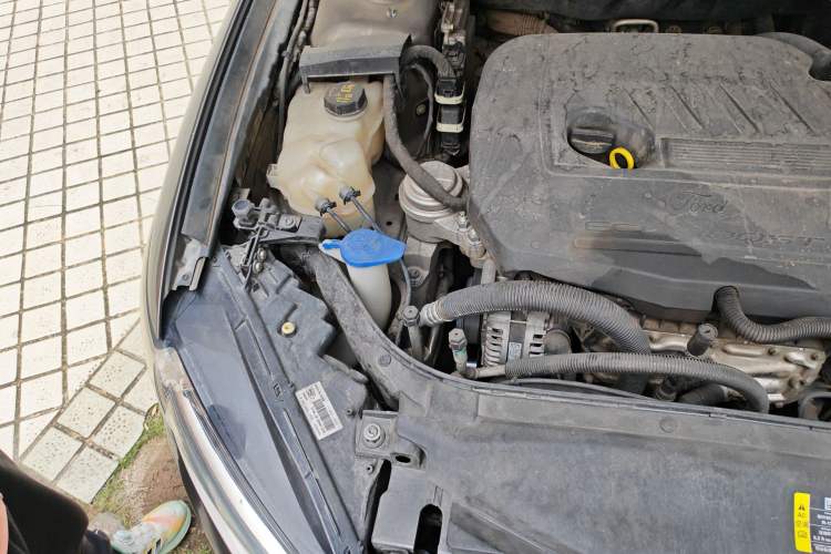 Used Ford Mondeo 2013 1.5L GTDi180 Fashion Edition Engine Bay Right