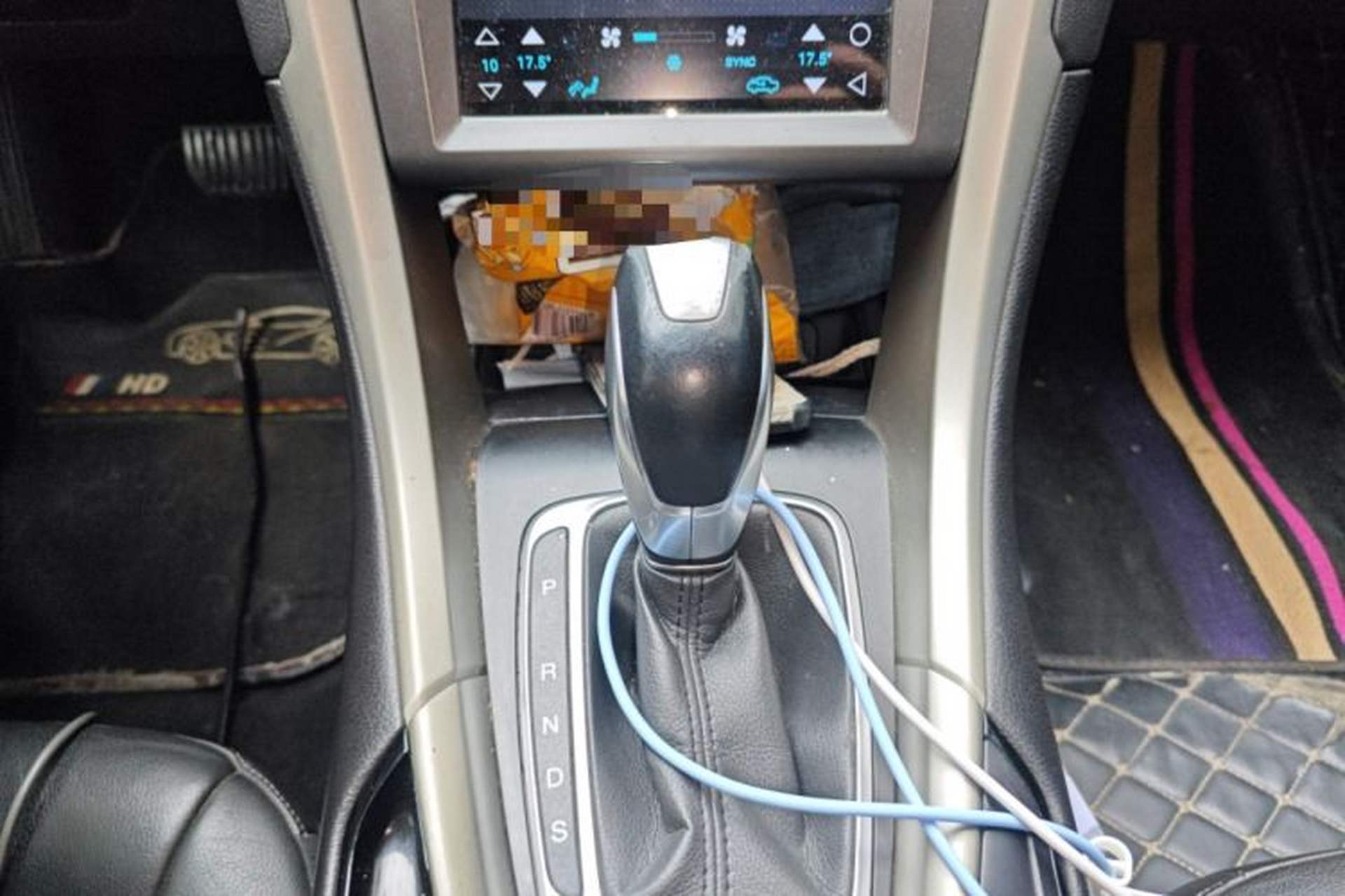 Used Ford Mondeo 2013 2.0L GTDi 200 Fashion Edition Gear Lever