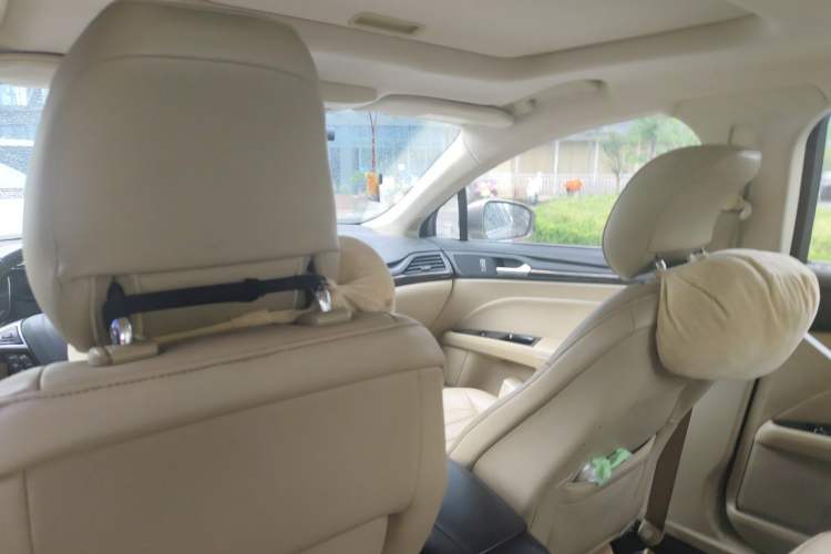 Used Ford Mondeo 2013 2.0L GTDi 200 Fashion Edition Headliner