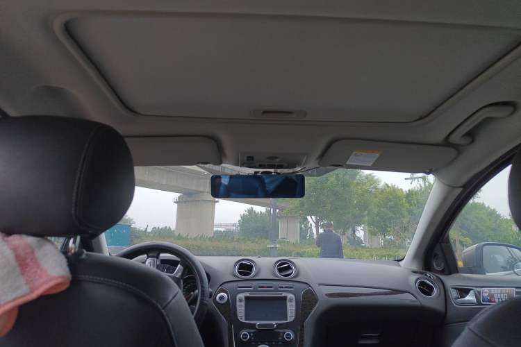 Used Ford Mondeo 2013 2.3L Luxury Model Headliner