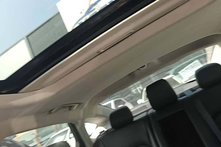 Used Ford Mondeo 2013 2.0L GTDi240 Flagship Edition Headliner