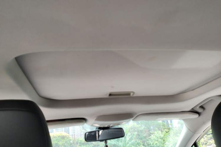 Used Ford Mondeo 2013 2.0L GTDi 200 Luxury Model Headliner