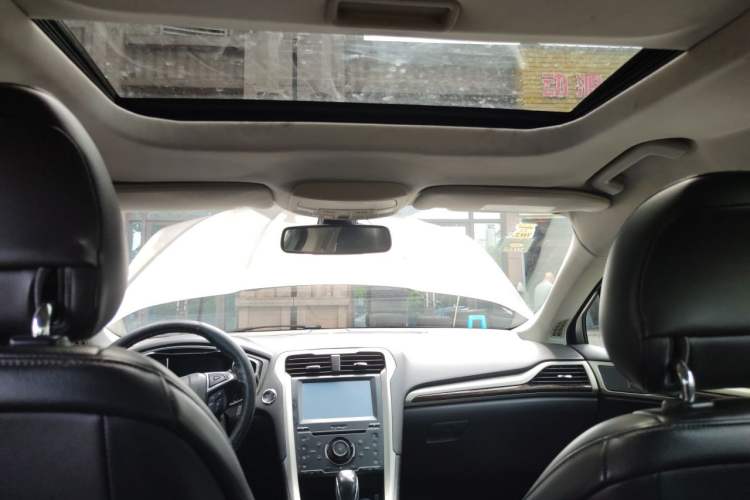 Used Ford Mondeo 2013 2.0L GTDi 200 Fashion Edition Headliner