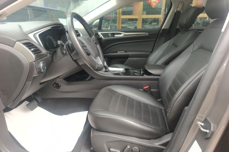 Used Ford Mondeo 2013 2.0L GTDi240 Flagship Edition Interior 1
