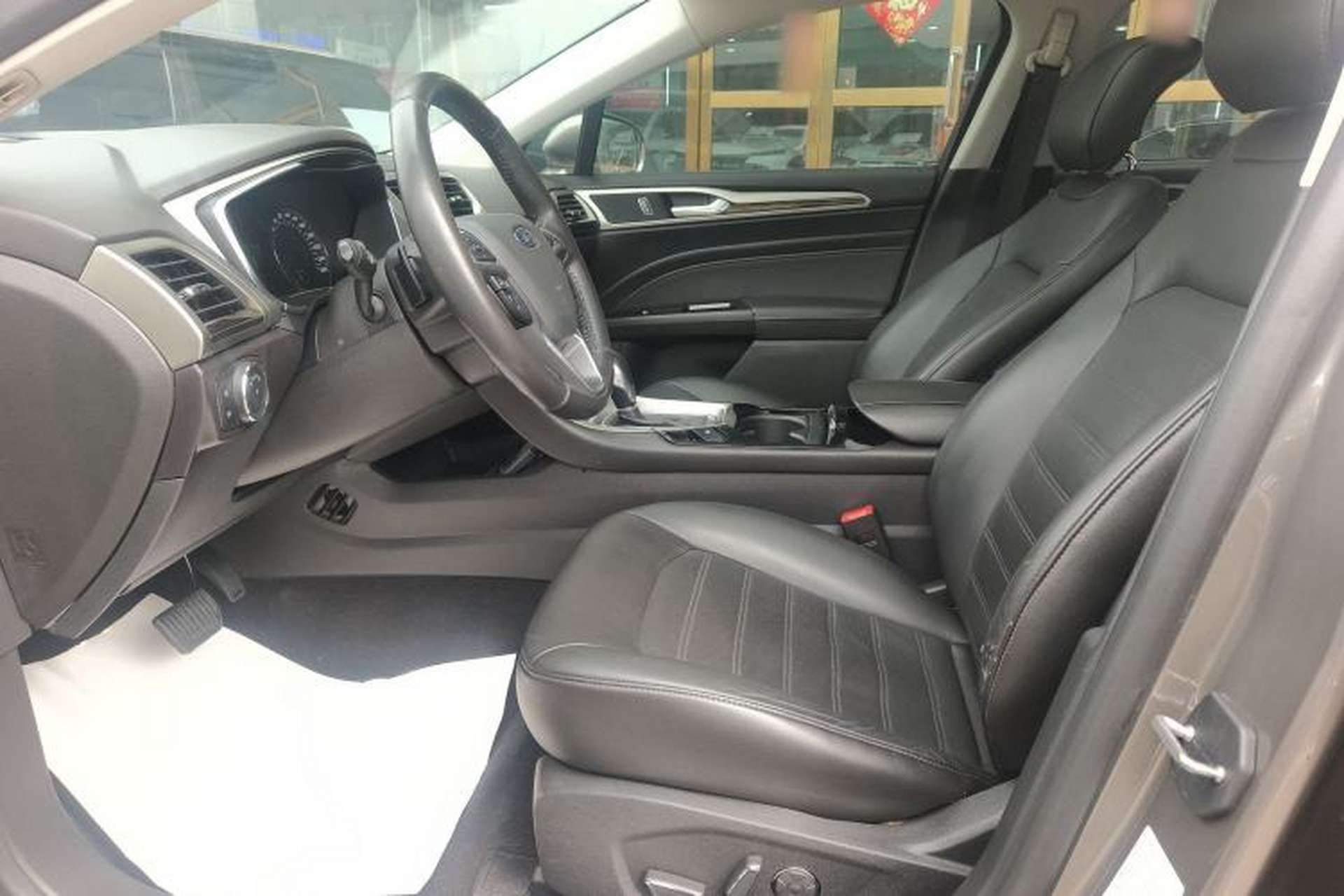 Used Ford Mondeo 2013 2.0L GTDi240 Flagship Edition Interior 1