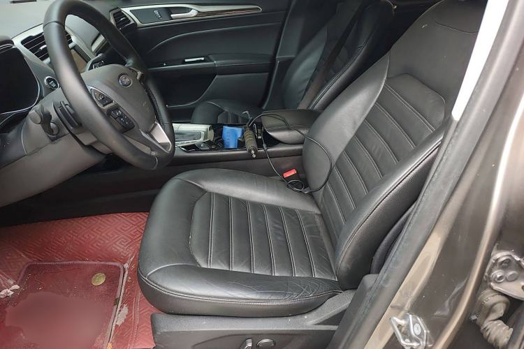 Used Ford Mondeo 2013 2.0L GTDi 200 Luxury Model Left Front Seat