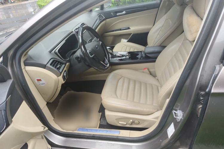 Used Ford Mondeo 2013 2.0L GTDi 200 Fashion Edition Left Front Seat